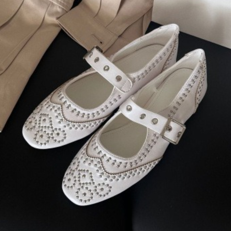 Women Shoes Brand - Retro Klinknagel Gesp Ontwerp Flats Vrouwen