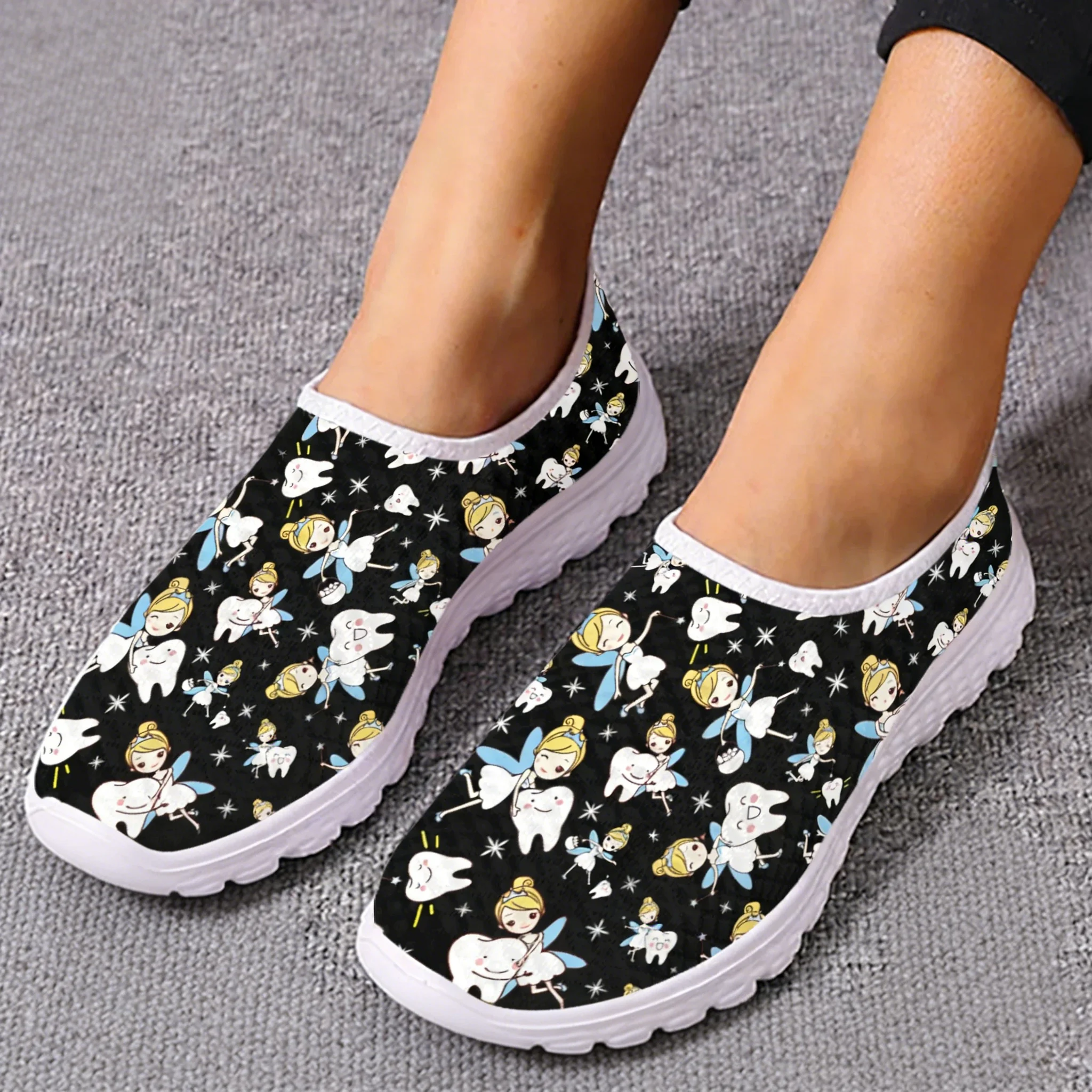 Women'S Shoes For Tennis - Leuke Cartoon Verpleegster Elf/Tanden Mesh Hoge