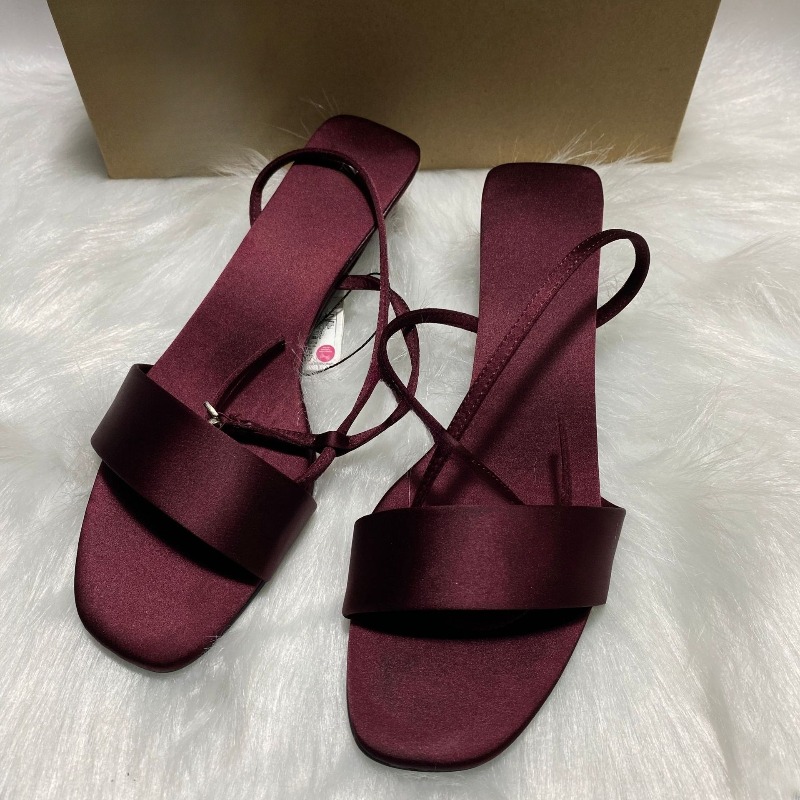 Women Shoes Brand - Luxe Satijnen Enkelbandje Lage Hakken Vrouwen