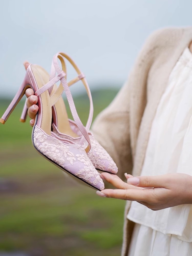 Platte naaldhakken lente en zo - Pointed Toe Flat recensie en prijs