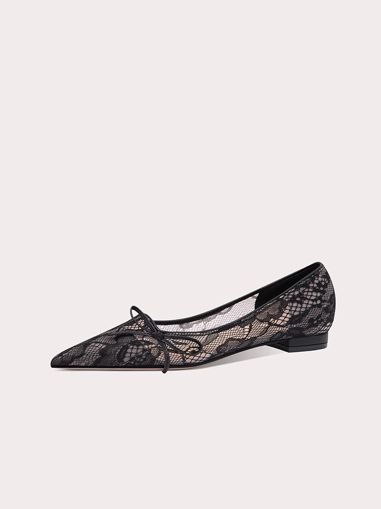 Platte naaldhakken lente en zo - Pointed Toe Flat recensie en prijs