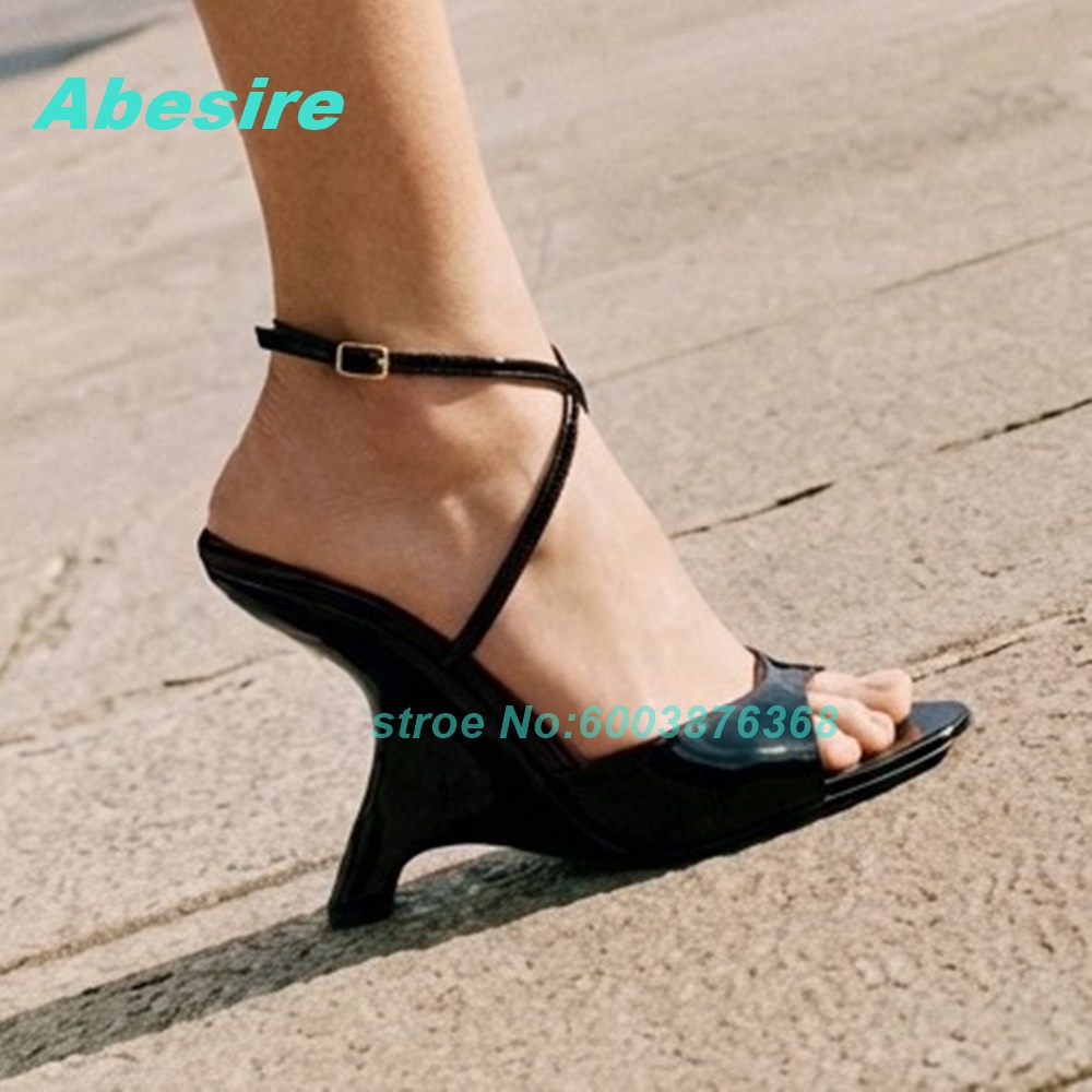 Zwart lakleer peep toe sandale - Women'S Shoes Y2K recensie en prijs