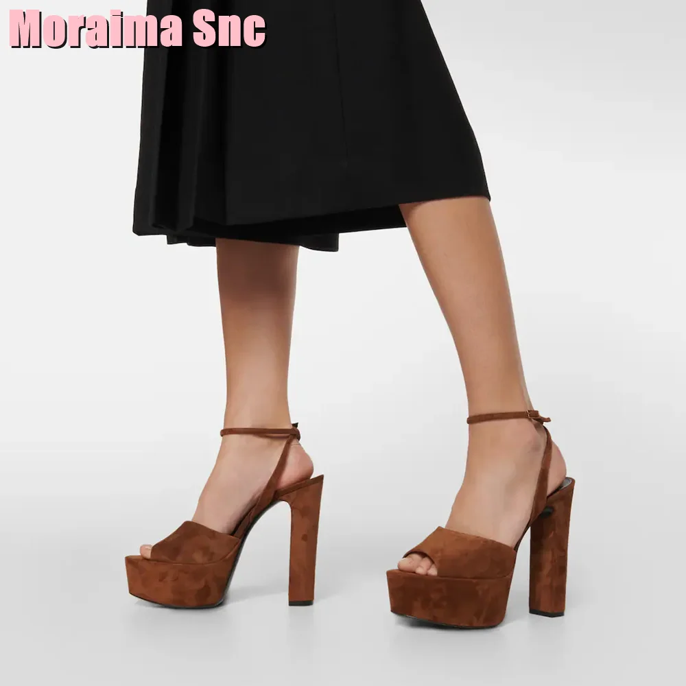 Peep Toe Platform Lakleer Sand - Platform Sneakers Chunky recensie en prijs