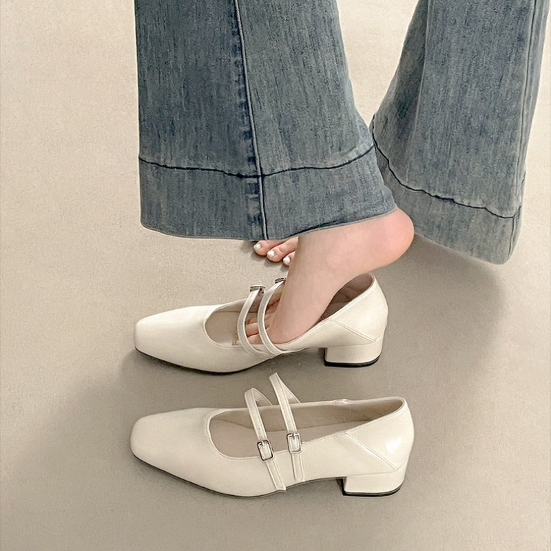 Vierkante neus lage hak dames  - Women'S Shoes In Fashion recensie en prijs