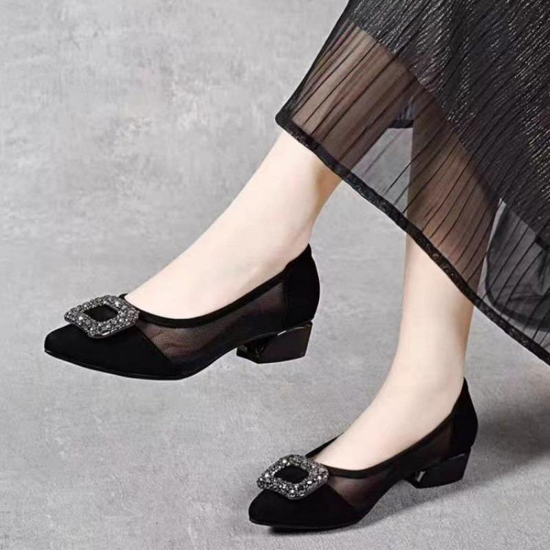 Elegante pumps met spitse neus - Women'S Shoes In Fashion recensie en prijs